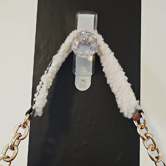 JS Jessica Simpson Raelyn Bucket Bag - Picture 4 of 5